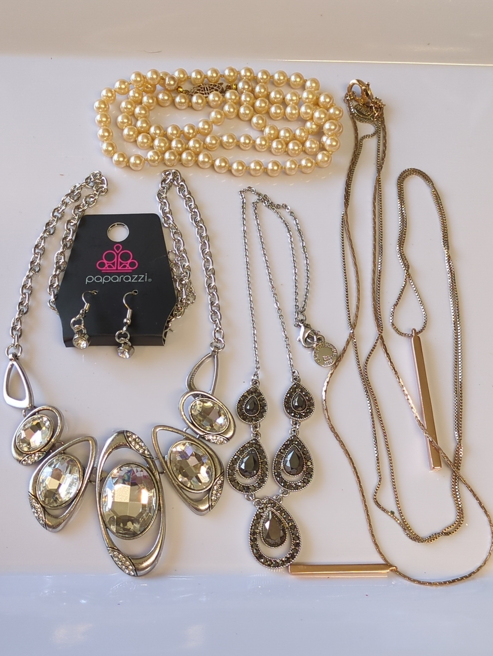 ☀️B2 Gold and Silvertone Mixed Necklace Set - Elegant Branded Styles